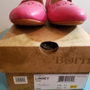 Born pink flats